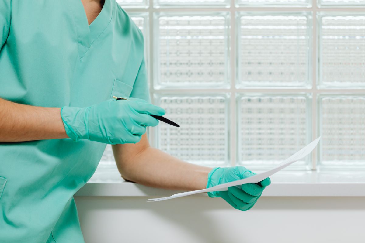 Second opinion radiologic sau direct biopsie?